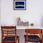 Stylish City Center Serviced Apartment In Bristol